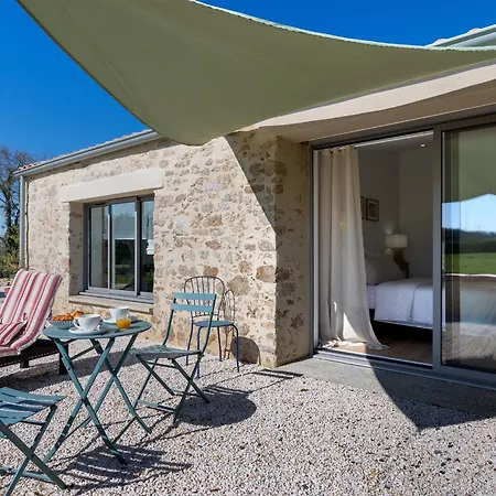 D'hotes A L'oree Des Bois Bed & Breakfast 3*