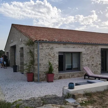 D'hotes A L'oree Des Bois Bed & Breakfast La Gaubretiere
