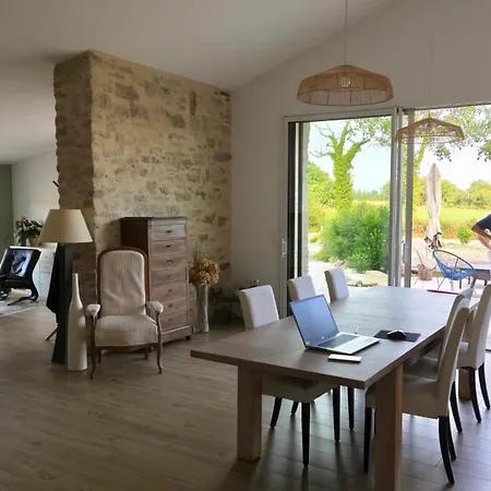 D'hotes A L'oree Des Bois Bed & Breakfast 3*